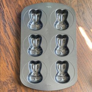 Wilton Bunny Cakelet Pan